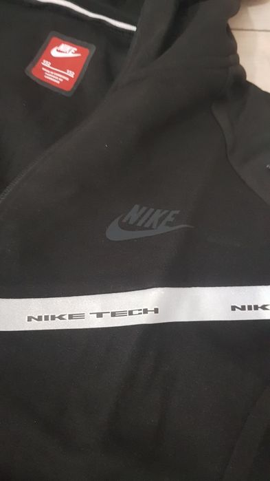 Trening NIKE Tech