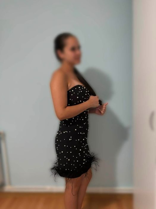 Rochie scurta cu perle