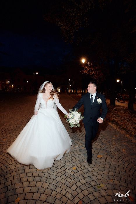 Vând Rochie de Mireasă