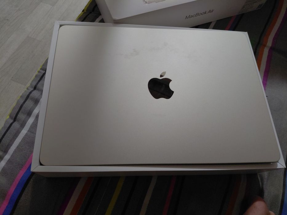 Macbook air 256gg