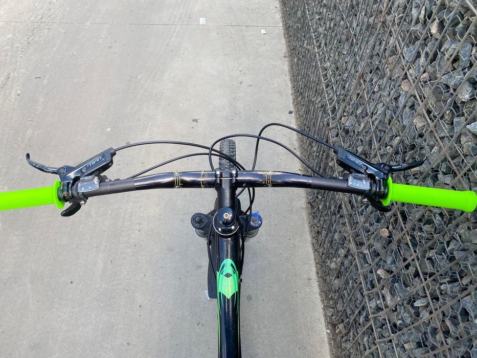 Vând bicicleta PINNACLE