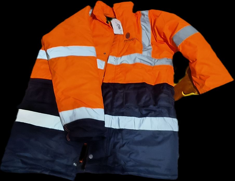 Jachetă de iarnă mărimea M