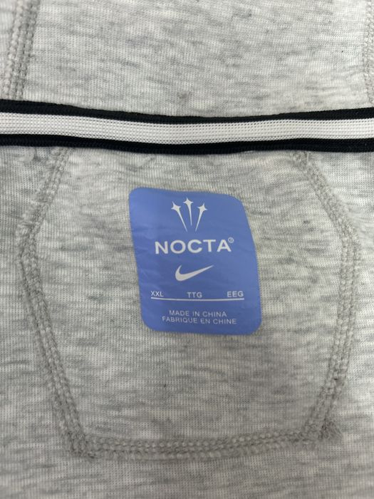 Продам нокту найк и подарок