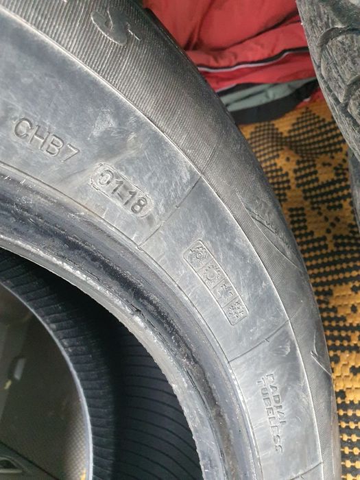 Продавам 4 бр  гуми 215/65/16-Всесезонни
