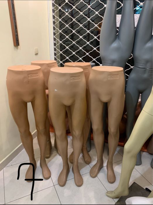 Цели манекени , торс манекени и оборудване за магазин