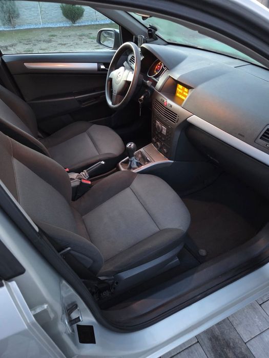Opel Astra h 2005