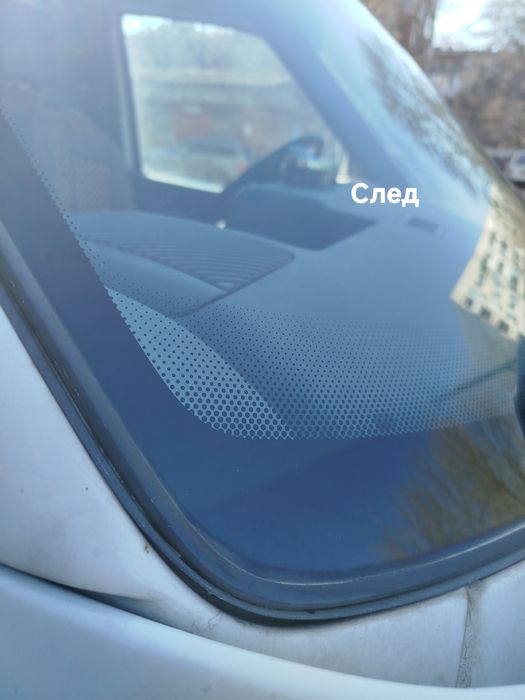 Лепене на спукани автостъкла град Пловдив