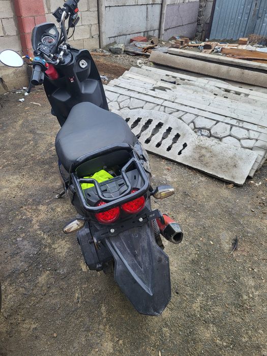 Продам бумер 150 куб идеал