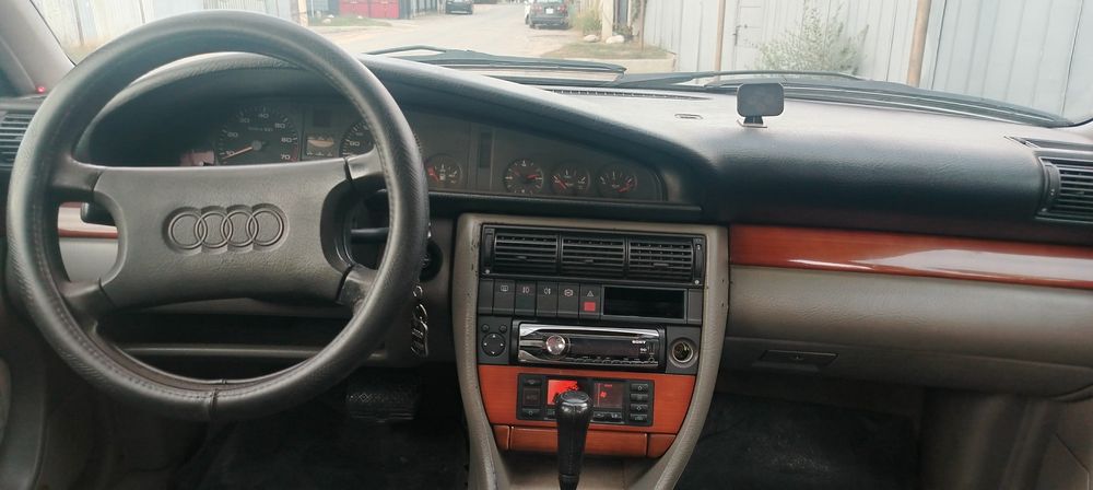 Ауди 100 С4, объем 2.8 автомат