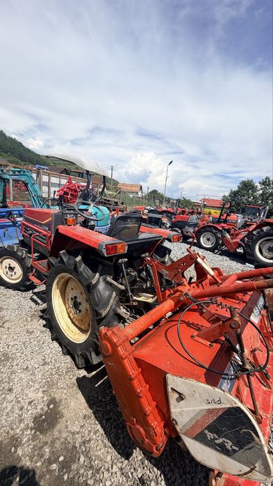 Yanmar F215 – Tractor japonez 4x4 cu freză – Import Japonia