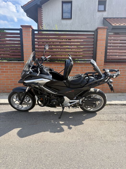 Honda NC750X 2016