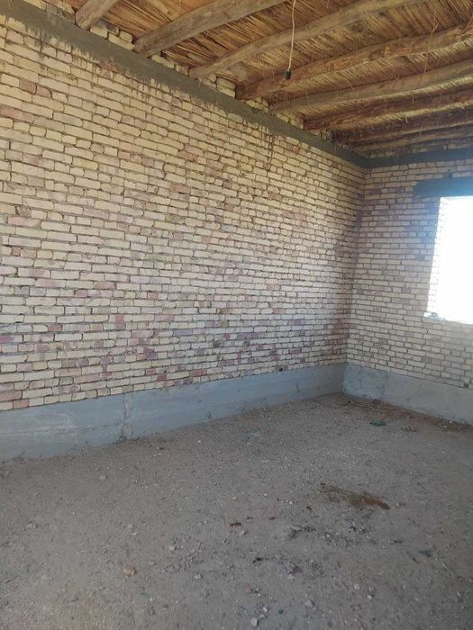 Uy sotiladi manzil Qorako'l shahri Zarafshon mahalla