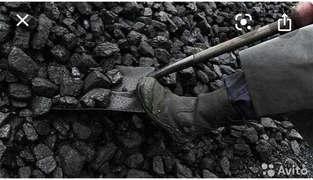 Перекидаю уголь.