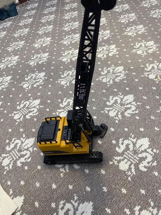 Truck  Kran o'yinchoq