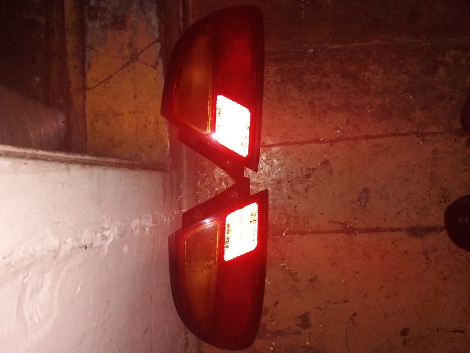 Фары задние мазда 323 ВА