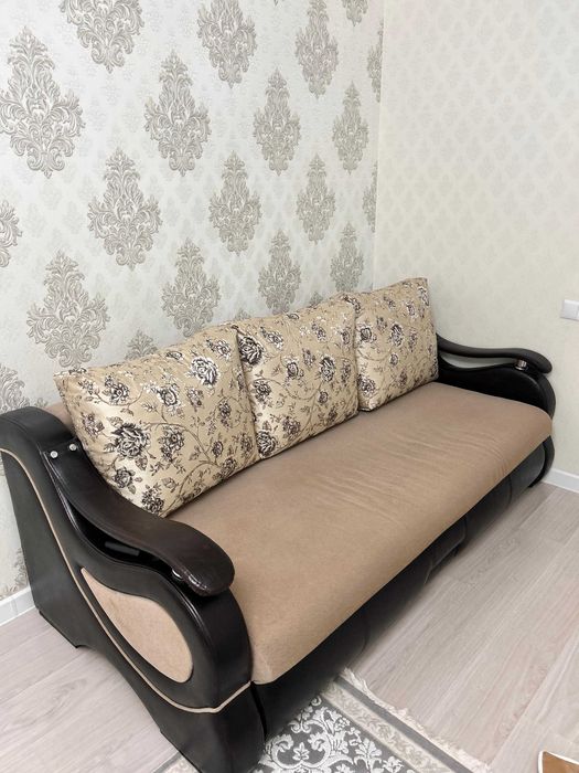 продается мебель ( диван) для гостиной