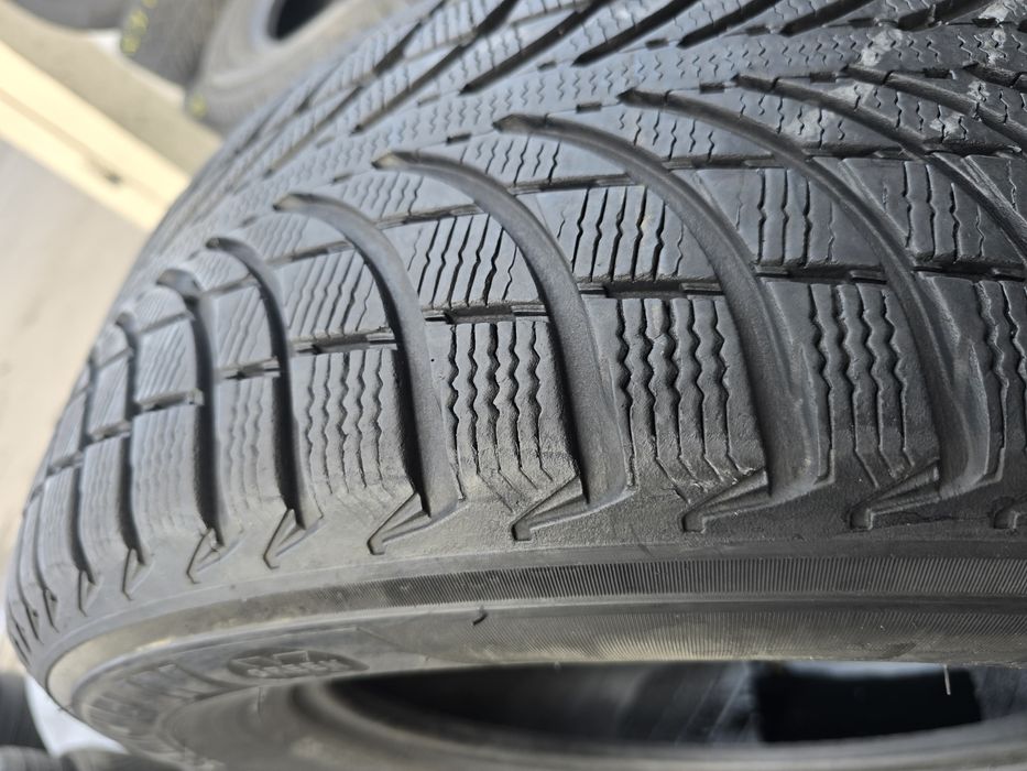 Anvelope iarna 245 65 17