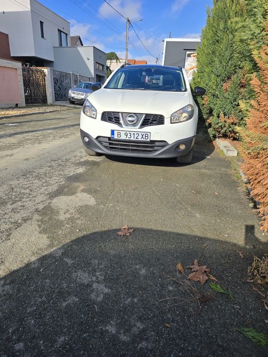 Nissan qashqai +2 volan pe dreapta
