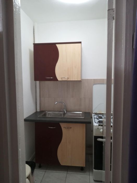 Garsoniera pentru inchiriere