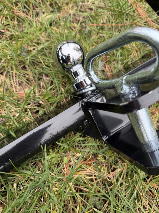 Теглич за трактор универсален с триточково захващане