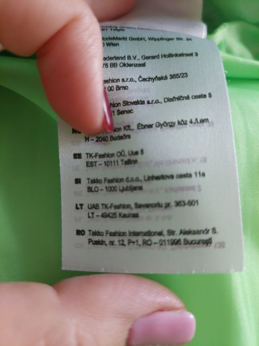 Vesta bebelusi takko