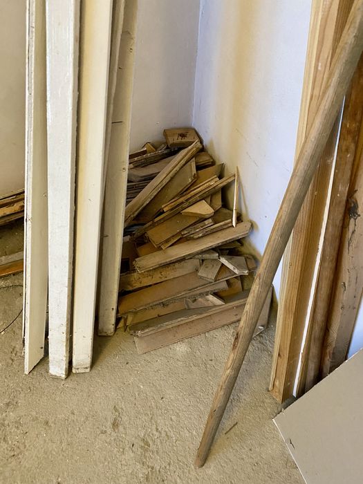 Стар паркет масив дъб 25кв.м. + изрезки/подпалки 5кв.м.