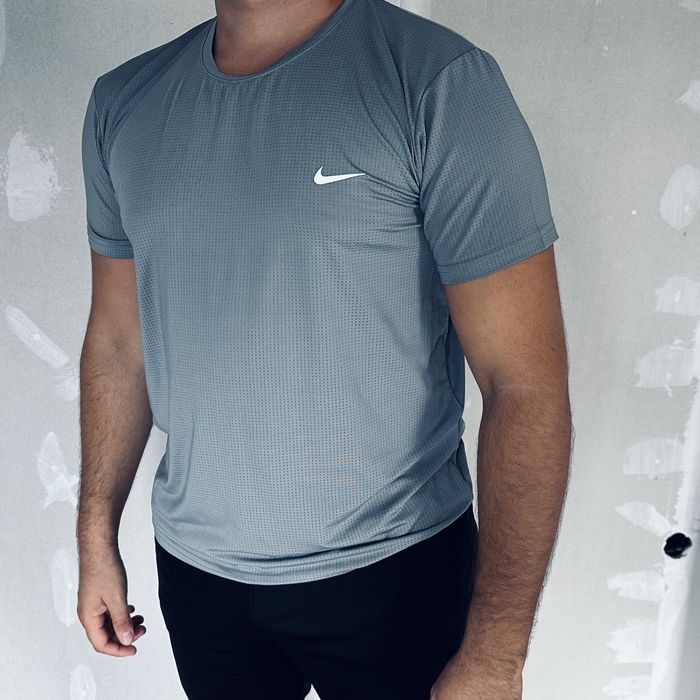 Nike Тениски L/Xl - С ЕТИКЕТИТЕ