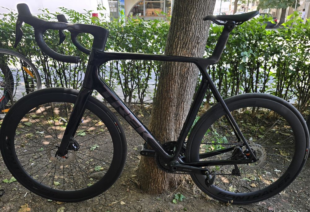 Trek Madone SL 6 Gen 8 състезателен шосеен карбонов велосипед