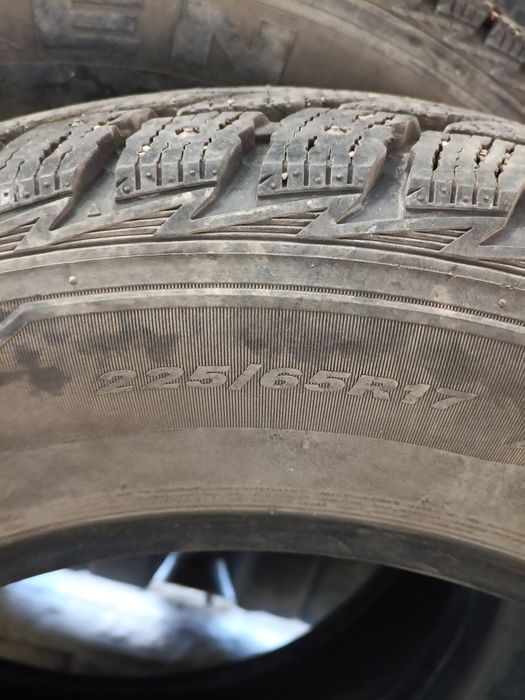 Продам резину зима 225.65.r17 пара за 30000