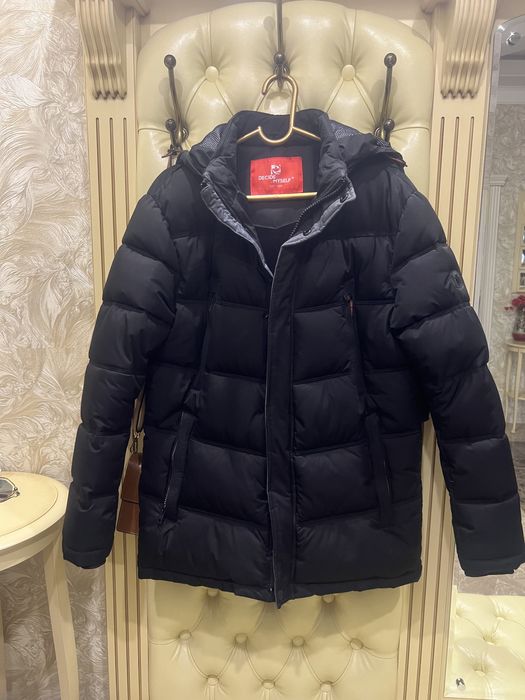 Продам куртку на мальчика подростка