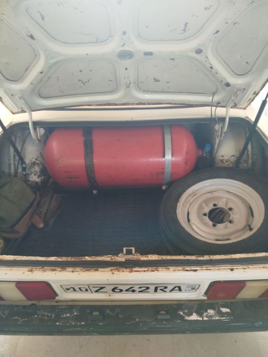 Volga 31029 sotlad 1996 yil