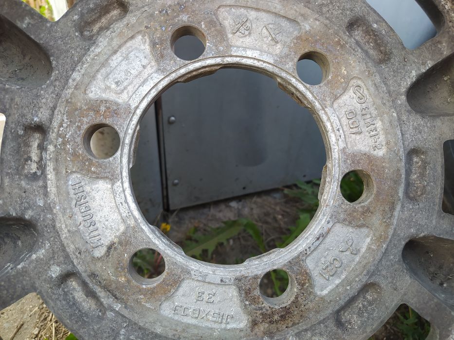 255/70R15 maxtrek maxxis