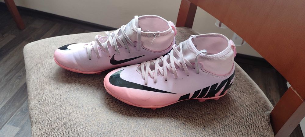 Nike Mercurial Superfly 9 Club FG/MG Junior - розово Размер 35,5 см