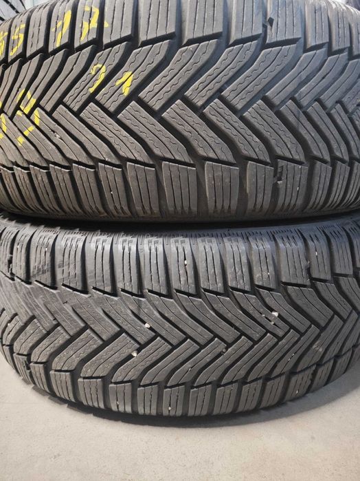 2бр.зимни гуми 215/55/17 Michelin