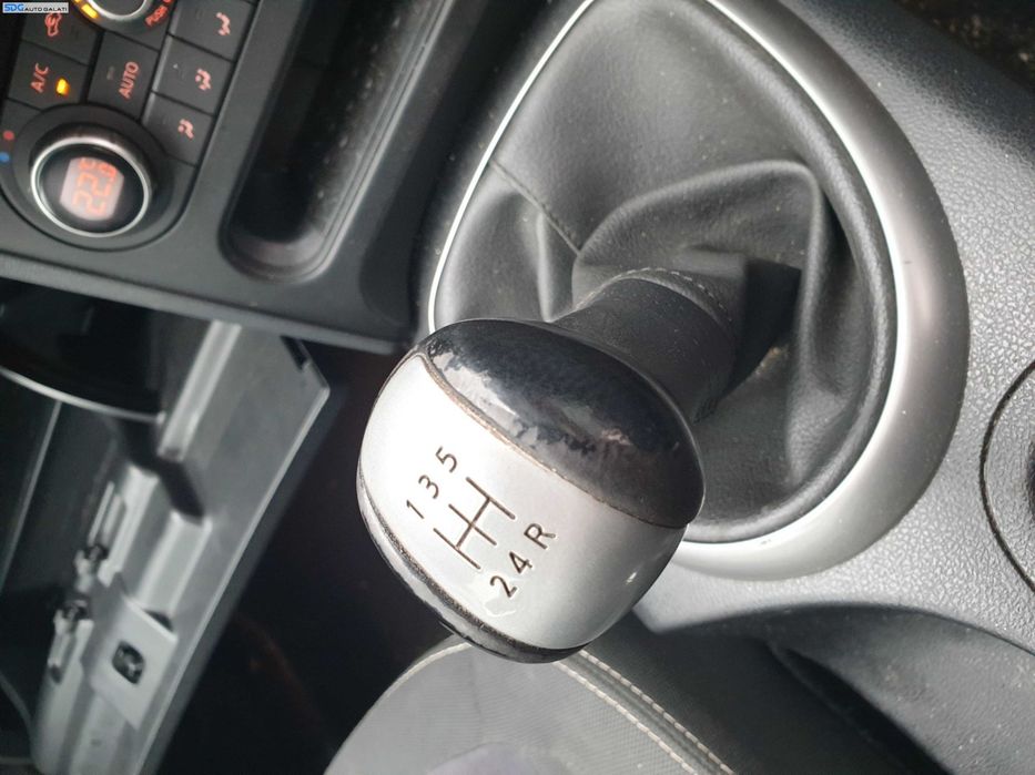 Nuca cu Manson Piele Cutie Viteze 5 Trepte cu Uzura Nissan Qashqai J10 2007 - 2013 [K8876]