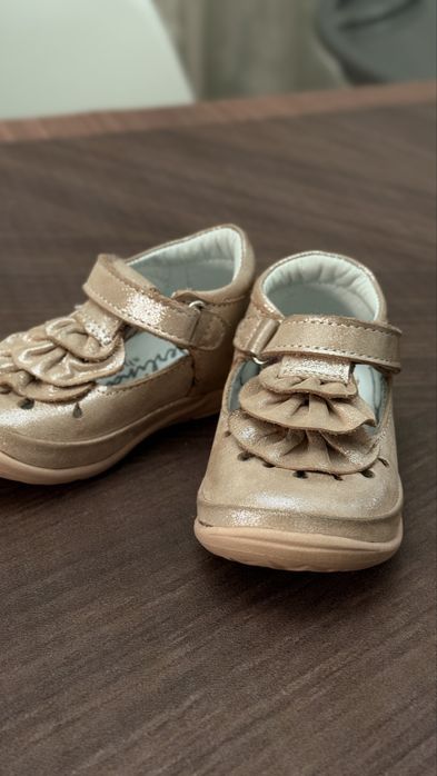 Сандали для девочки