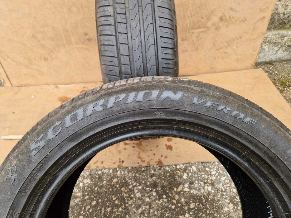 2 Pirelli R19 235/55 Летни гуми  DOT2221