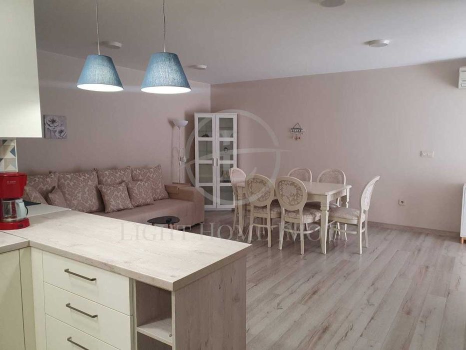 Продава се Двустаен апартамент в Пловдив, Кючук Париж - 85 кв.м за 1920 €/кв.м - Снимка #1