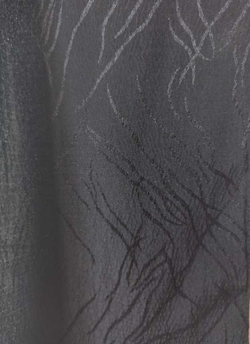 Черна копринена пола, размер M