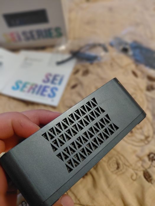 Dau beelink sei8 cu toate accesoriile