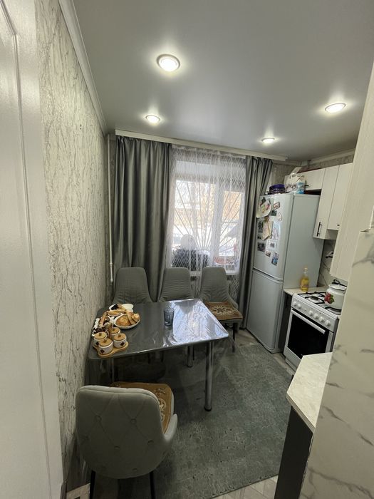 Продам 3 комн квартиру Челюскинцев 49