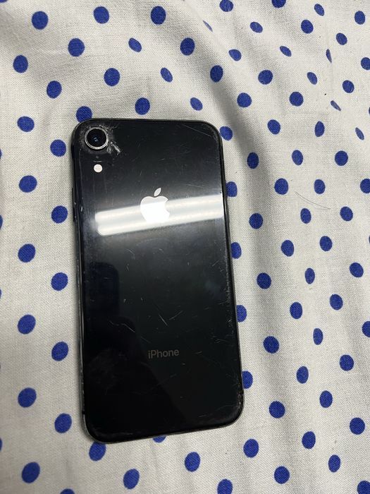 Iphone xr black.