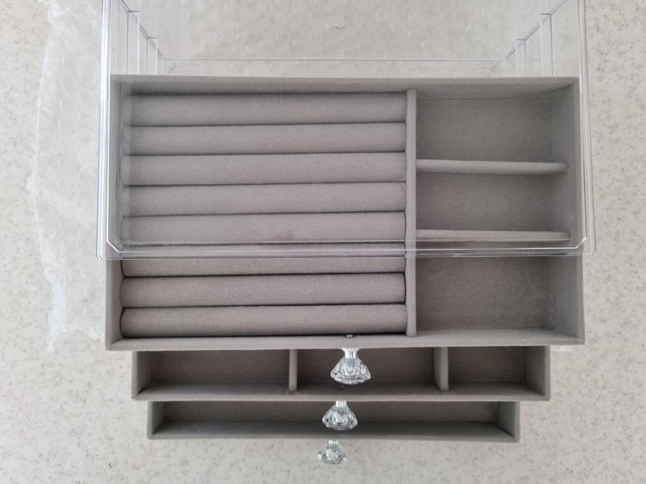 Шкатулка  для украшений