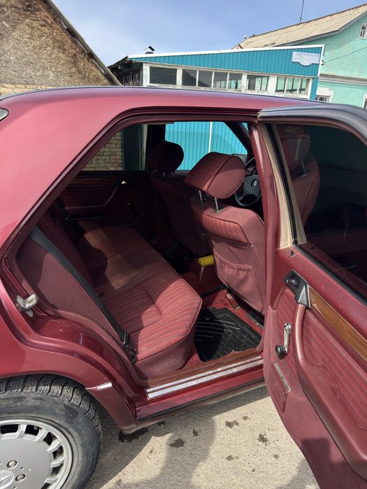 Продам Mercedes Benz w124