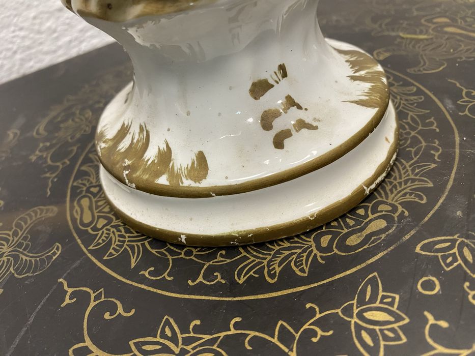 Италианска фигура от порцелан басано