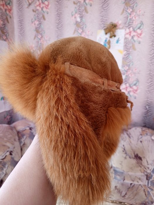 Женская шапка - ушанка