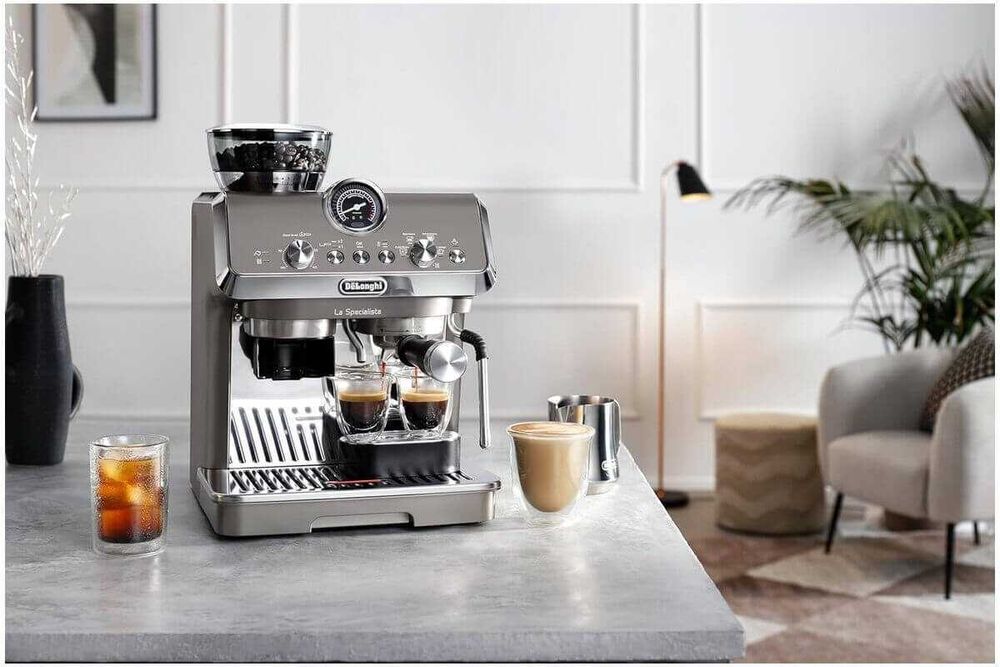 Распродажа Кофеварка рожковая DeLonghi EC9255. T