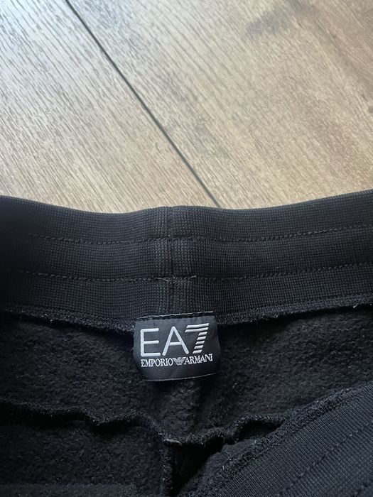 EA7 Emporio Armani : размер S / Оригинал