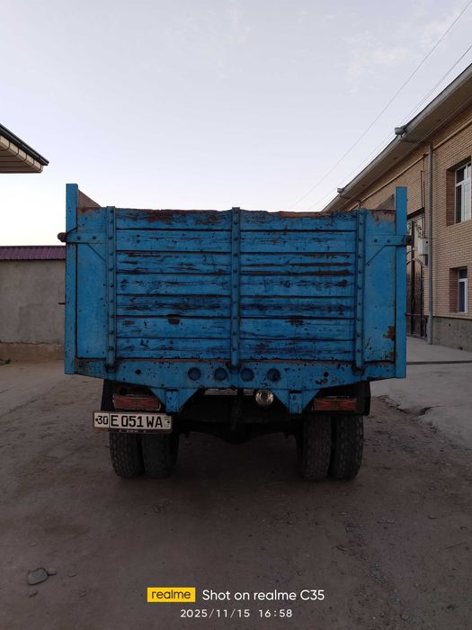 Газон сотилади юриб турган