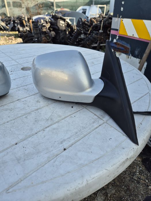 Дясно Оригинално  Ел  Огледало за Пасат 4 97- 2002г